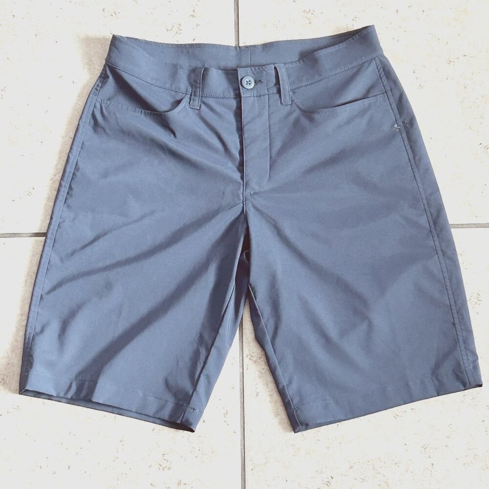 Men's, Gray Under Armour Shorts, Size 30